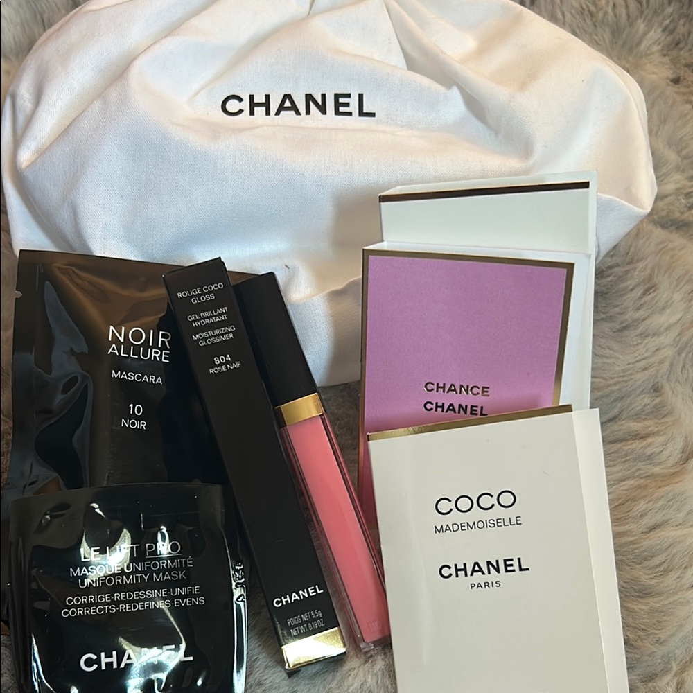 Chanel lip gloss bundle